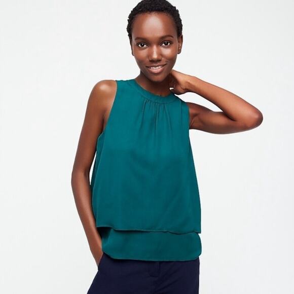 J. Crew Drapey Sleeveless Top Blouse in Recycled Poly Lilac Size 10 - Picture 3 of 9